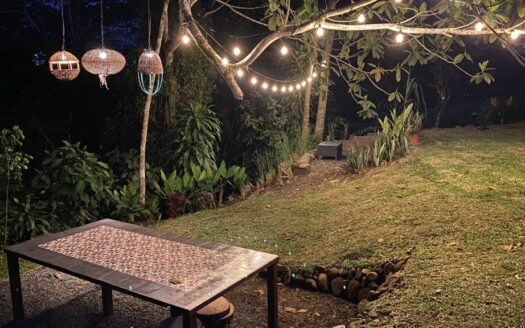 Casa de Lirios, cabaña equipada en Chachagua, Arenal