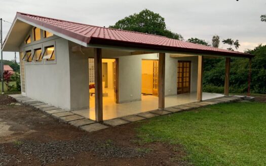 Casa De Lirios en Chachagua, Arenal