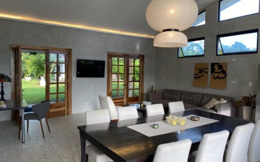 Casa De Lirios en Chachagua, Arenal